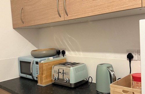 Northampton Apartamento | Spacious 5-Ensuit bedroom apartment with WiFi, AC in charming Northampton