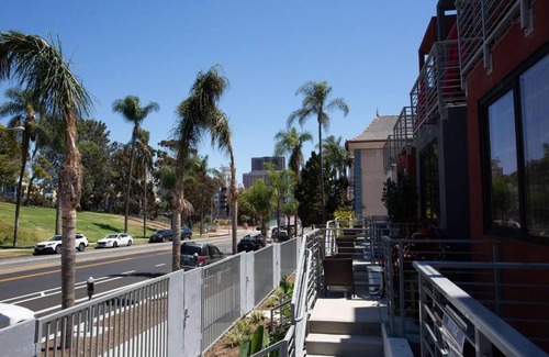 Bankers Hill Apartamento | Spacious 500 sqft Studio with Balboa Park View