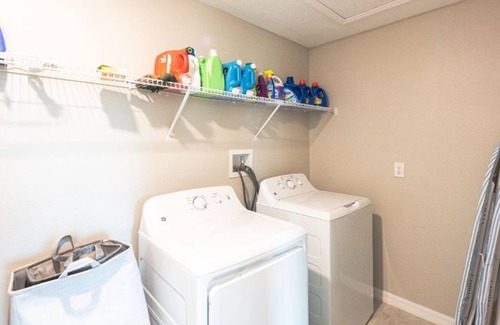 Balm Casa | Spacious 5bedroom 2&half bathroom home