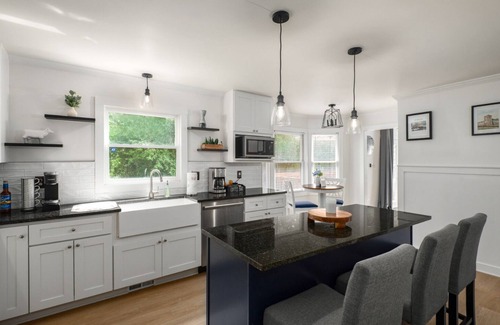 Durham Casa | 5BR Home, 10-Min Walk to Duke, 6-min drive to DPAC
