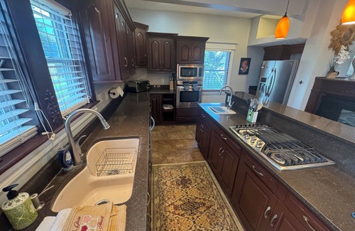 Kennedy King Casa | Spacious 5BR/4BA Home - Close To Everything!
