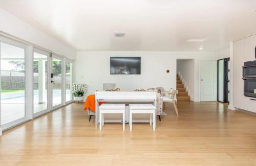 North Miami Casa | Spacious 5BR Miami Oasis w Pool
