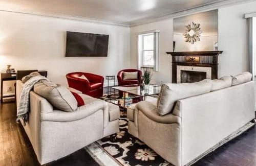 Detroit Casa | Spacious 5BR - Sleeps 10 - University District home