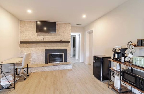 Oxon Hill-Glassmanor Casa | Spacious 6-bedroom house Minutes From Washington Dc & National Harbor
