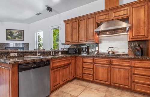 Templeton Casa | Spacious 6-bedroom House on 6 Acres Surrounded by Vineyards, Spa, in Templeton