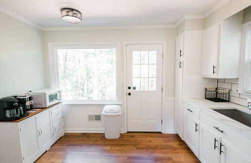 Macon Casa | Spacious 6 bedroom home near Downtown Macon!