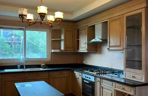 Canlubang Casa | Spacious 6-bedroom house in superb Tagaytay with AC