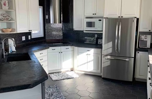 Whitetail Casa | Spacious 6-bedroom house with hot tub and heated indoor pool lovely Ogallala
