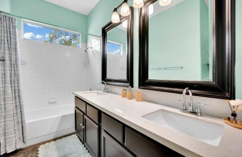 Silverado Ranch Casa | Spacious 6-bedroom house in Las Vegas