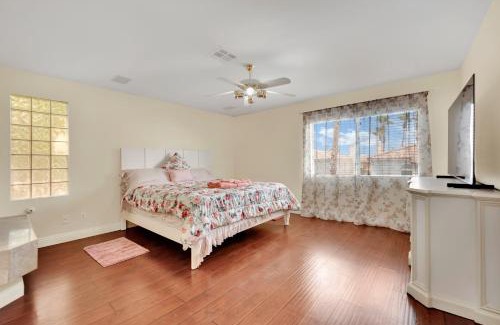 Silverado Ranch Casa | Spacious 6-bedroom house in Las Vegas