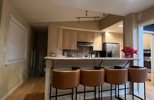 Reno/Tahoe Airport Casa | Spacious 6-bedroom house on the golf course with a new hot tub / spacious sauna.