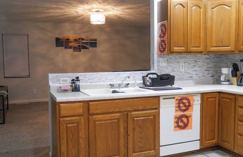 Grand Island Casa | Spacious 6-bedroom house in Grand Island. Centrally located home.