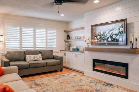 Washington Casa | Spacious 6BR Family Retreat Sleeps 16 Near Zion