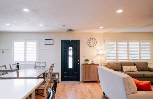 Washington Casa | Spacious 6BR Family Retreat Sleeps 16 Near Zion