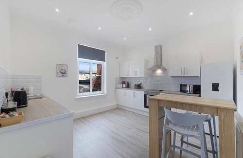 South Shields Casa | Spacious! 6BR in Beach Road