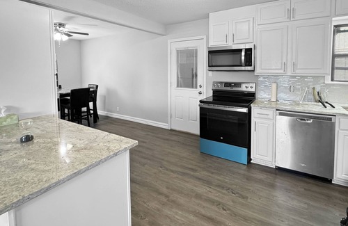 Mesquite Casa | Spacious 6BR Retreat 15 Mins to Downtown Dallas