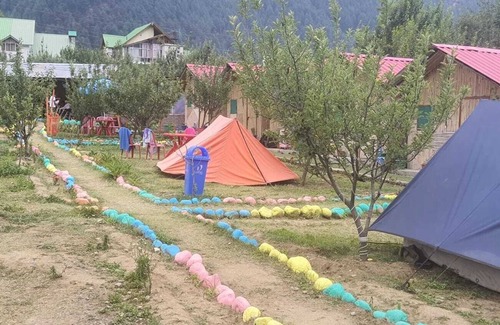 Naggar Casa | Spacious 7-bedroom campground with fitness room, WiFi in marvelous Naggar