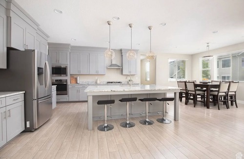 Vineyard Casa | Spacious 7-bedroom home perfect for friends and family in charming Vineyard!