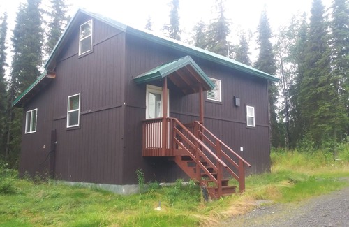 Cohoe Cabina | Spacious 7-bedroom lodge in welcoming Kasilof with AC