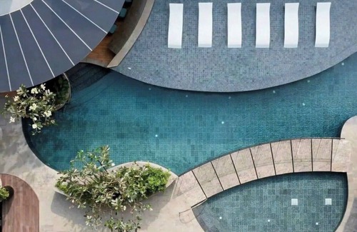 Phuong 1 Apartamento | Spacious 7-bedroom Apartment in Dist 1, Central Location, Pool & Gym, Zenity