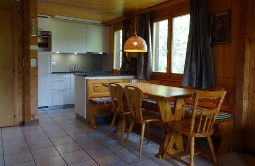 Bellwald Chalet De Esquí | Amplio chalet para 6 personas, con cuatro dormitorios en variada zona de esquí Bellwald Wallis