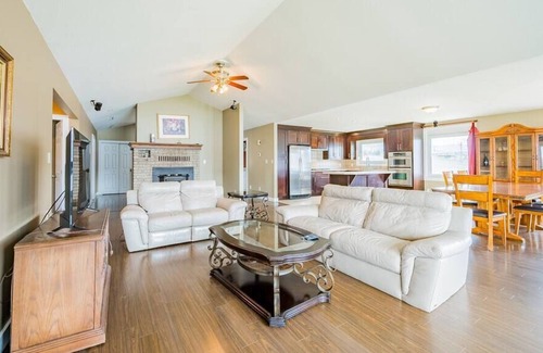 Okanagan-Similkameen Casa | Spacious 7BD&3BA House near Okanagan falls