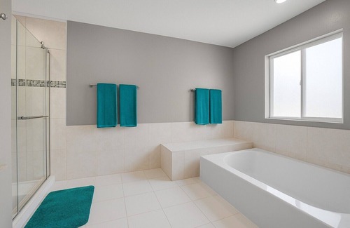 North Las Vegas Casa | Spacious 8-bedroom house in lovely North Las Vegas with WiFi, AC