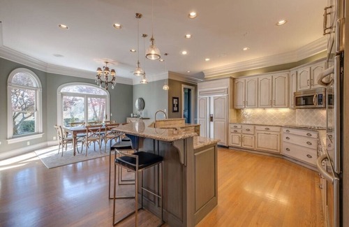 Franklin Casa | Spacious 8-Bedroom Retreat Near Nashville – Perfect for Groups & Gatherings!