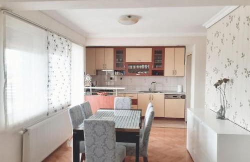 Ljubuski Apartamento | Spacious 80m2 Apartment in the Center