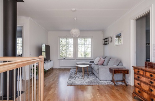 Vega Casa | Spacious accommodation near Stockholm with heated pool | SE13013