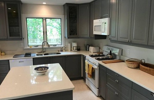 West Cape May Casa | Spacious & Airy With Gorgeous Gardens a Short Walk to Both Beach & Town