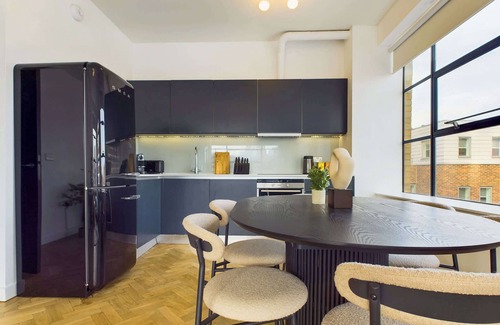 Hoxton Apartamento | Spacious and Bright Apartment by Tech City