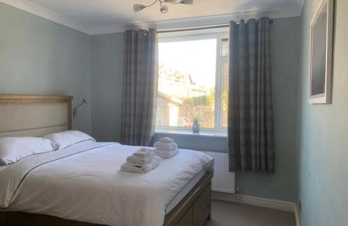 Ilkley Apartamento | Spacious and bright 1 - bedroom rental unit