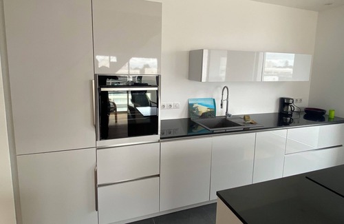 Le Bouscat Apartamento | Spacious and bright apartment with large terrace and loggia