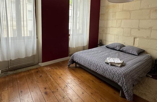Lormont Casa | Spacious and bright house with terrace