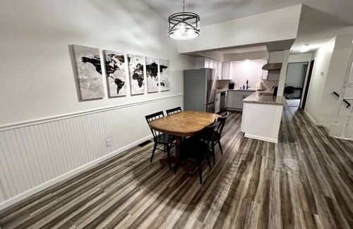 Coralville Casa | Spacious and Bright 3 Bedroom, 2 Bath Townhome Conveniently Located!
