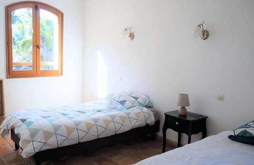 Le Tignet Casa | Amplia y cómoda casa con jardín privado, Le Tignet