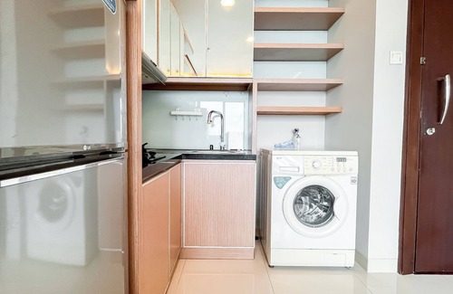 Bangka Apartamento | Spacious and Comfy Big Studio Apartment at Kemang Mansion