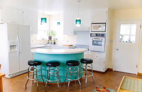 Spenard Casa | Dúplex espacioso y convenientemente ubicado