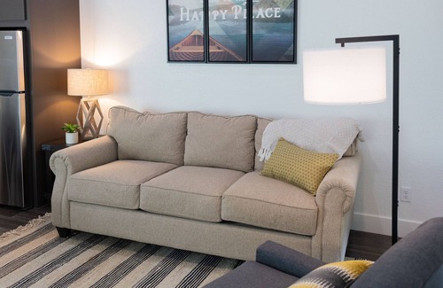 Livingston Cabina | Spacious and cozy, perfect for a family vacation, Two Creeks Crossing Resort