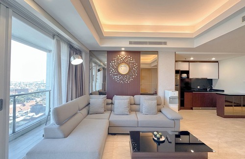 Surabaya Apartamento | Spacious And Elegant 2Br At One East Penthouse & Residence Apartment
