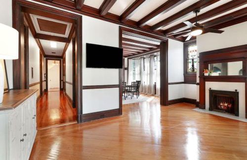 Mid-City Casa | Spacious and Elegant Family Home in Mid-City