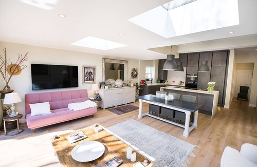 Thamesfield Apartamento | Spacious and luxurious swanky London pad perfectly located for exploring London