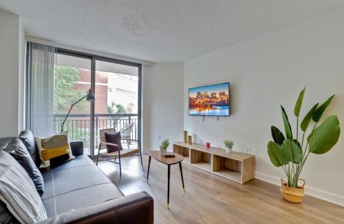 Pentagon City Apartamento | Spacious and Minimalist Apartment w Awesome Facilities