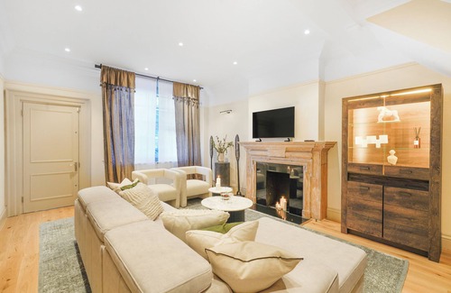 Royal Borough of Kensington and Chelsea Apartamento | Spacious and Modern 4 Beds Home in Kensington