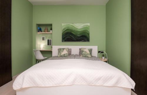 Parnu Apartamento | Spacious and Modern City Centre Deluxe Entire Flat for business and holiday
