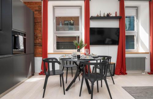 Parnu Apartamento | Spacious and Modern City Centre Deluxe Entire Flat for business and holiday