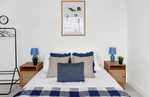 Syon Apartamento | Vrbo Property