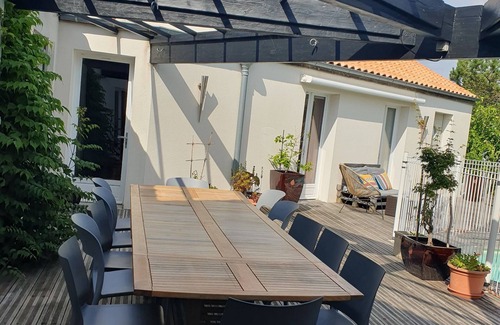 Angoulins Casa | Casa espaciosa y tranquila con piscina climatizada en Angoulins