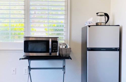Raisin Casa | Spacious and Relaxing guest unit in Fresno